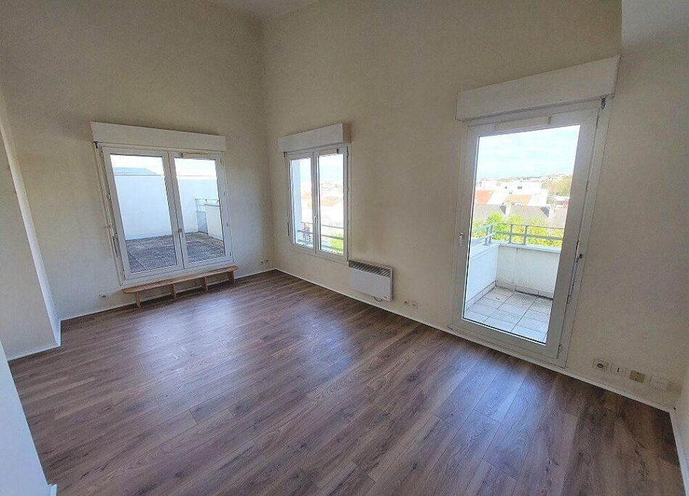 Location Appartement 2 pièces avec terrasse et parking à Nanterre Nanterre