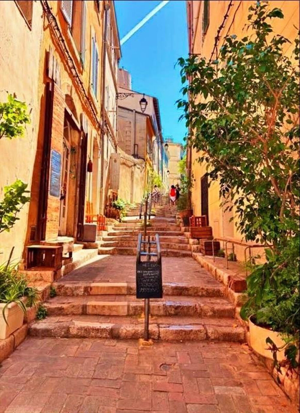 Location Appartement Beau 2P meublé 41m² au cœur du Panier Marseille 2