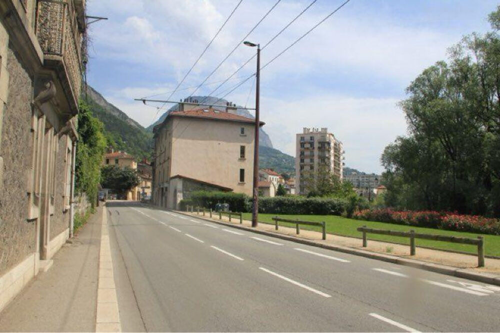 Location Appartement Grenoble F1 meublé 33m²près du centre-ville Grenoble