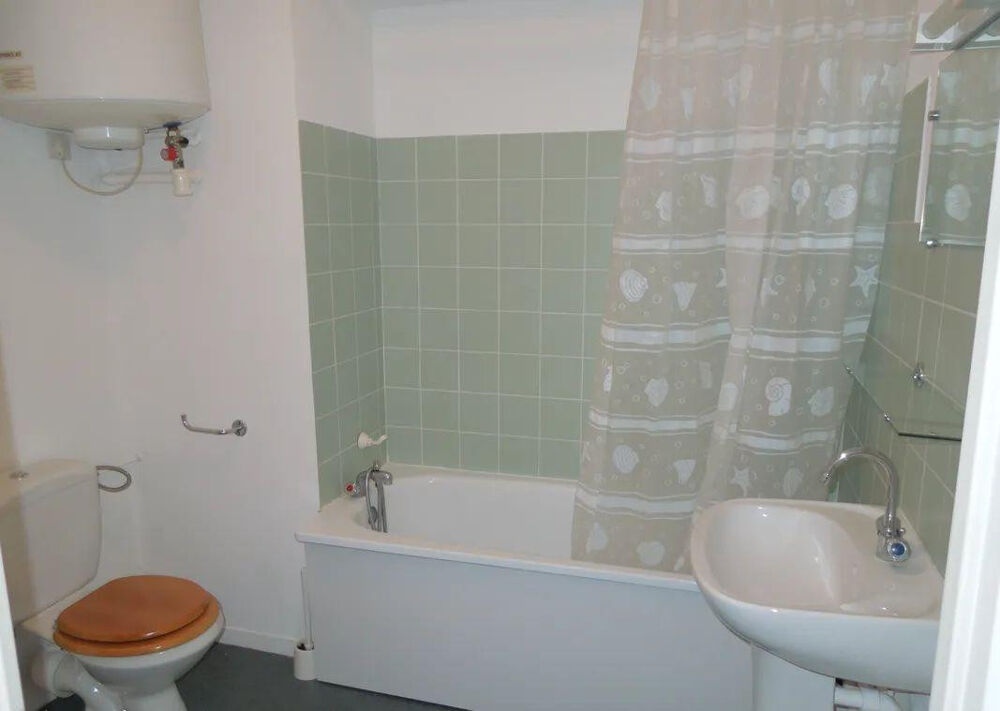 Location Appartement Studio meublé 20m2-parking proche centre Orléans Orléans