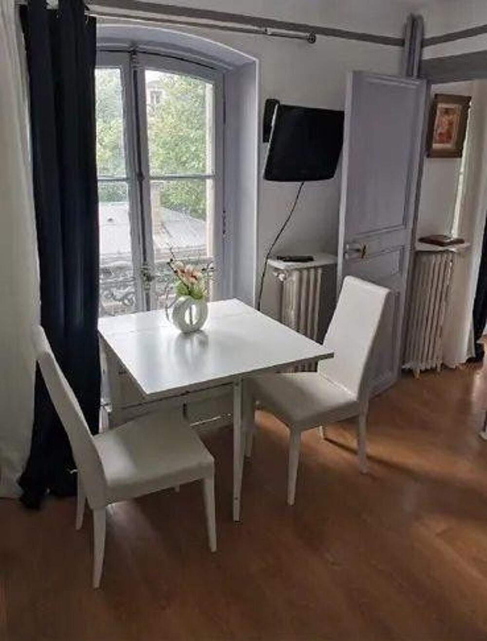 Location Appartement Beau 2P 2 40m² très bien meublé refait à neuf Paris 8
