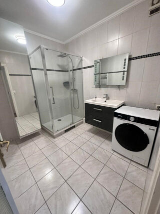  Appartement � louer 1 pi�ce 86 m�