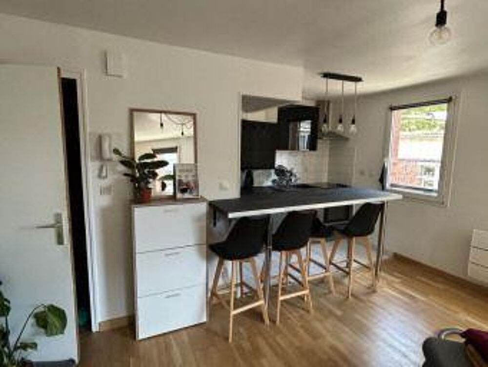 Location Appartement Beau 3P en Duplex meublé et rénové 55m² Lille