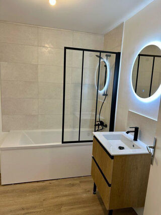  Appartement à louer 3 pièces 56 m²