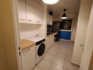  Appartement à louer 4 pièces 67 m²