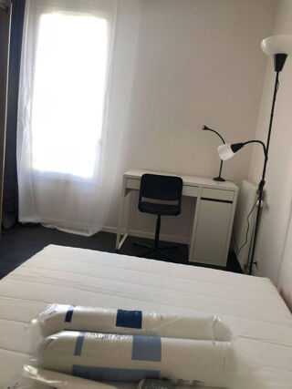  Appartement à louer 5 pièces 96 m²