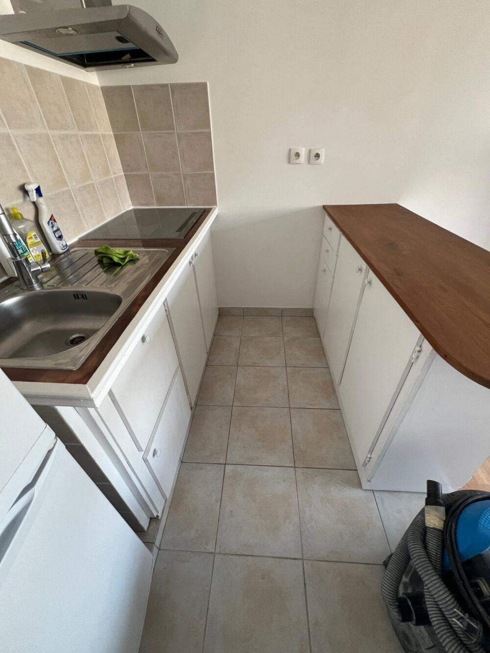 Location Appartement Grand studio en plein centre-ville Puteaux