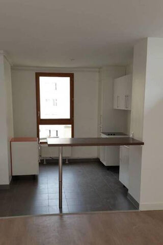  Appartement à louer 2 pièces 50 m²