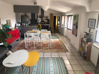  Appartement à louer 2 pièces 55 m²