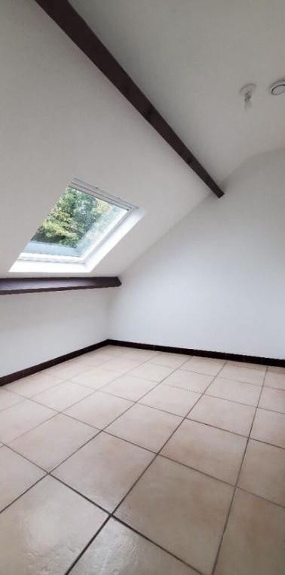 Location Appartement Nantes, T2 de 45 m² mansardé poutres apparentes Nantes