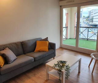  Appartement à louer 1 pièce 87 m²