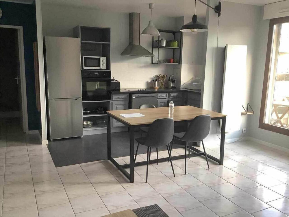 Location Appartement 1 Chambre dispo dans une coloc meublée de 3 pièces Saint-maurice
