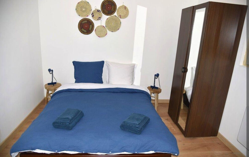Location Appartement Apparemment 36m2 hyper centre Marseille 1
