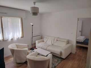  Appartement à louer 2 pièces 42 m²