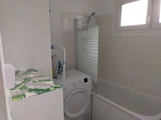  Appartement à louer 5 pièces 82 m²