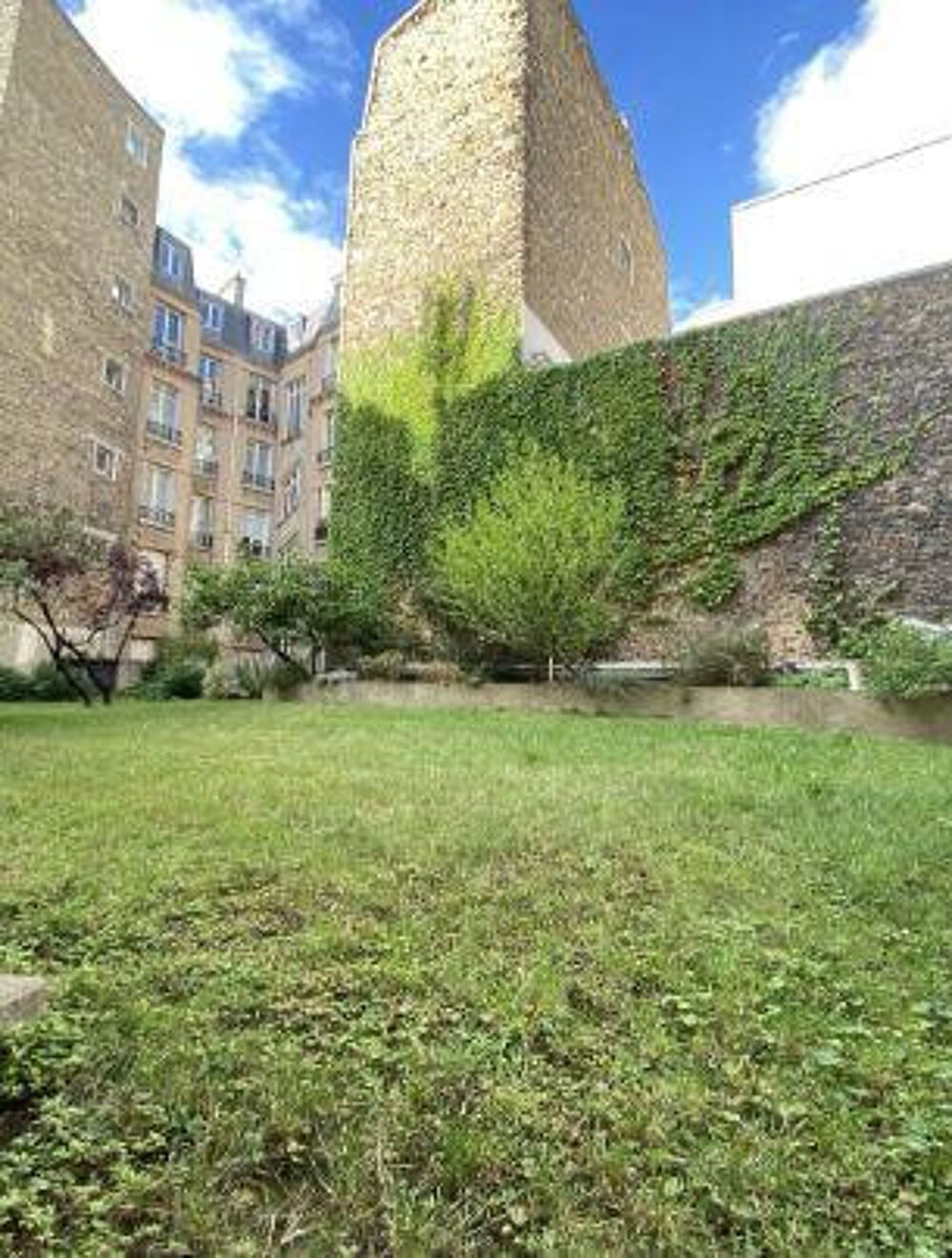 Location Appartement Studio meublé à louer Paris 17