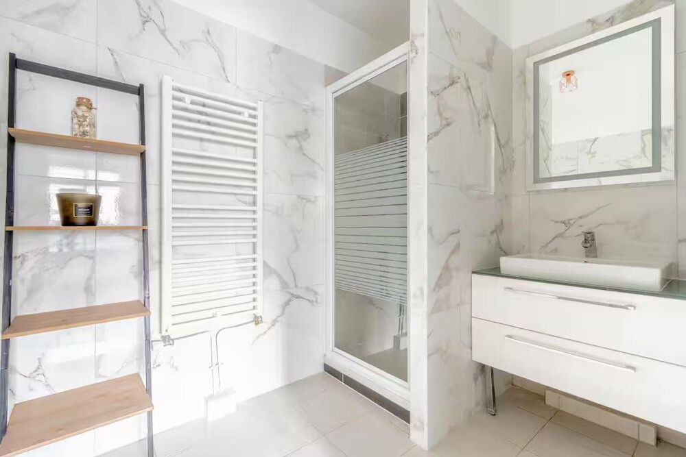 Location Appartement Superbe 2P 44m² lumineux fonctionnel avec balcon Puteaux
