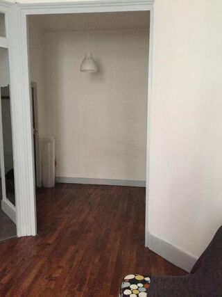  Appartement à louer 2 pièces 42 m²
