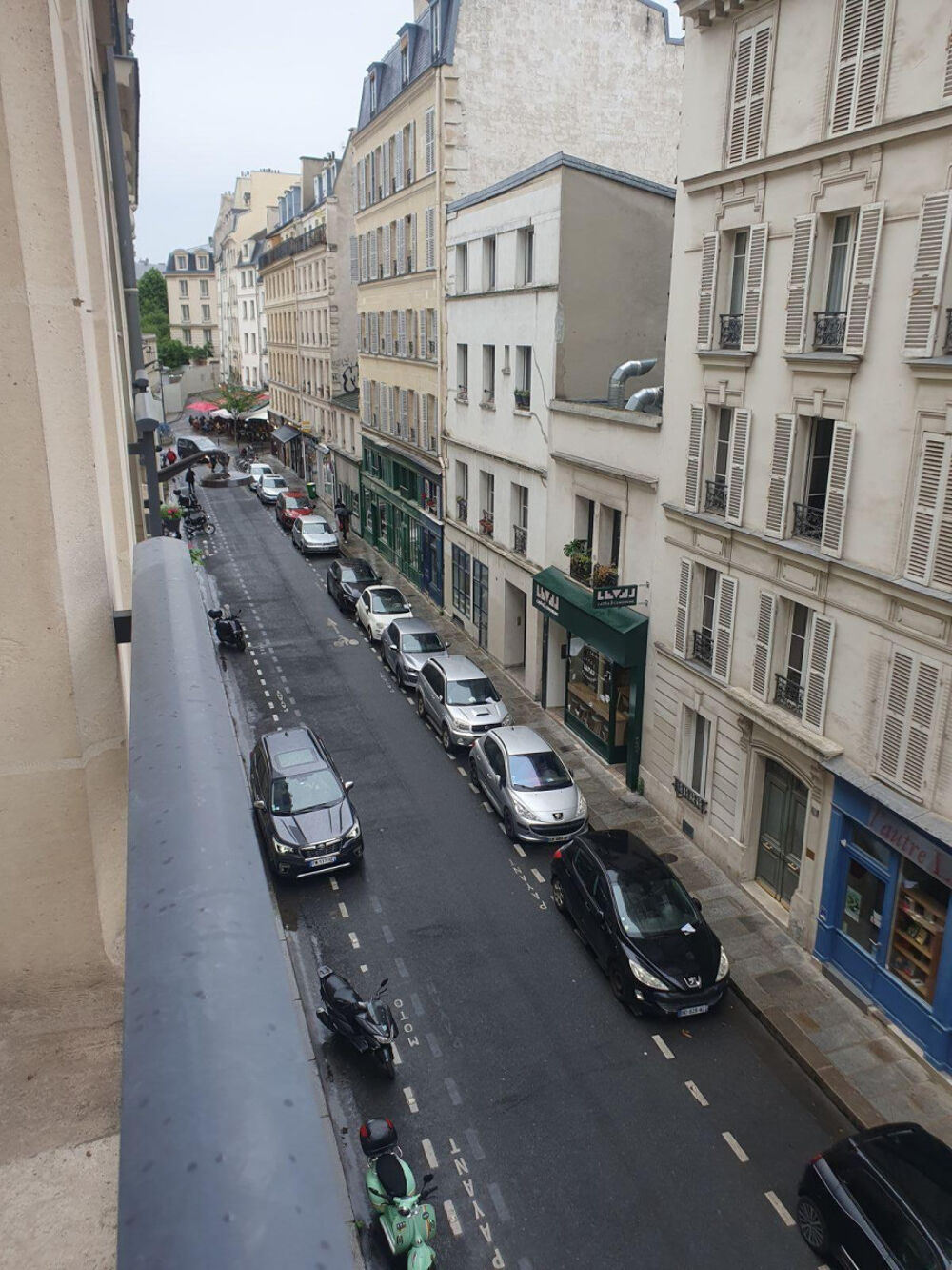 Location Appartement Appartement lumineux,  dans une rue très calme. Paris 5