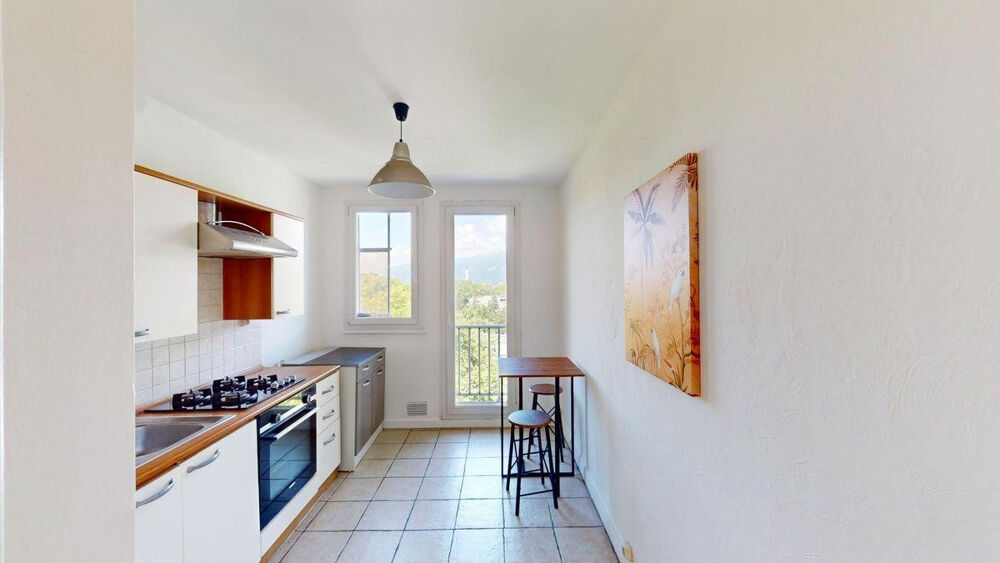 Location Appartement F3 proche universite +renove + meubles+ chauffage Grenoble