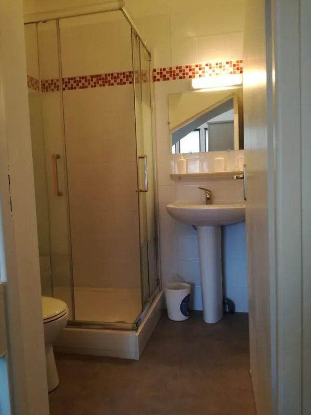 Location Appartement Chambre indépendante S.O privative dans maison Bordeaux