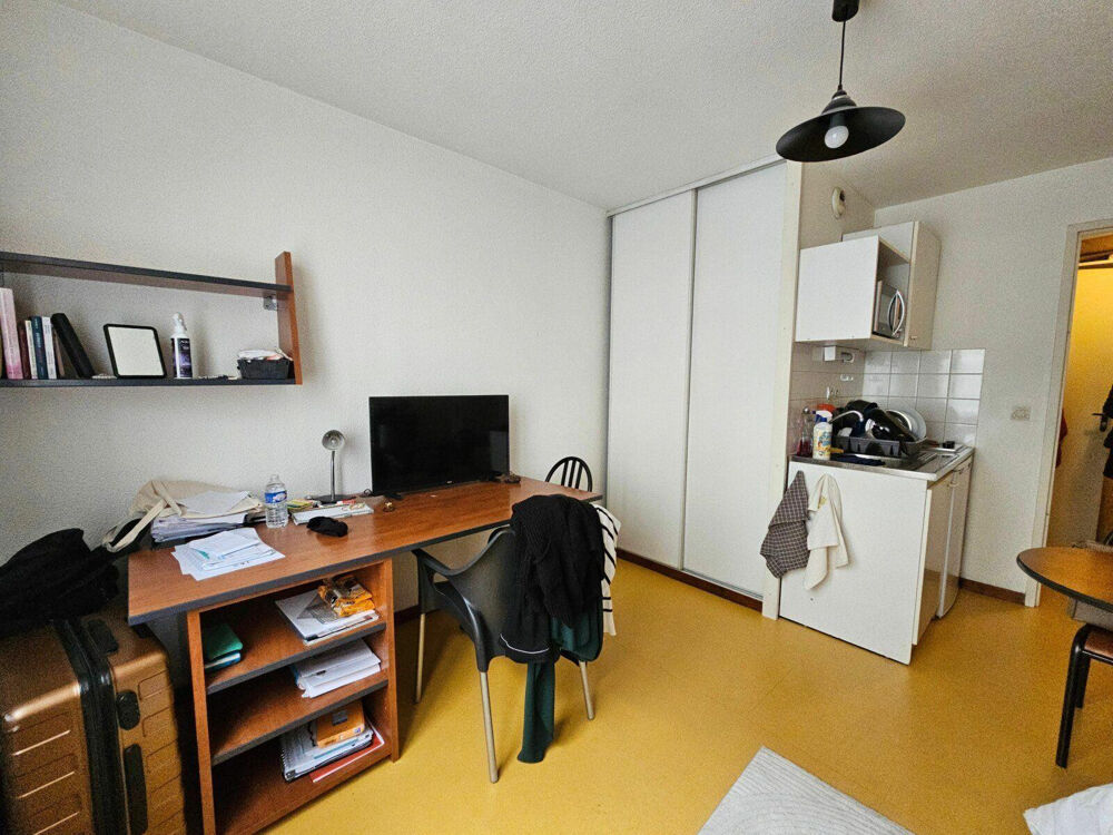 Location Appartement Studio meublé 20m² résidence étudiante et laverie Saint-Étienne