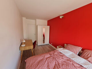  Appartement à louer 1 pièce 76 m²