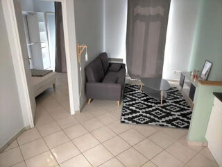  Appartement à louer 2 pièces 32 m²