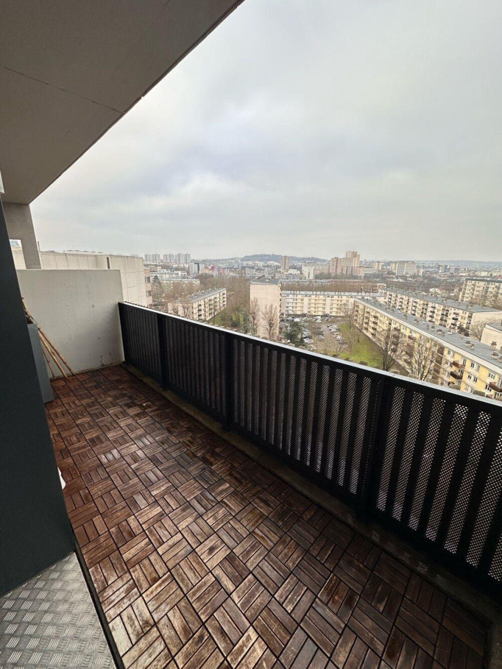 Location Appartement Beau 2 pièces dernier étage Nanterre