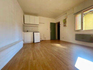  Appartement à louer 2 pièces 28 m²
