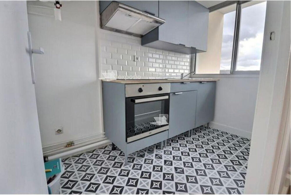 Location Appartement Beau studio 30m² avec balcon et parking Montreuil