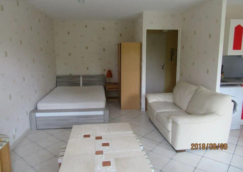 Location Appartement Beau studio meublé 32m² à Saint Donatien Nantes