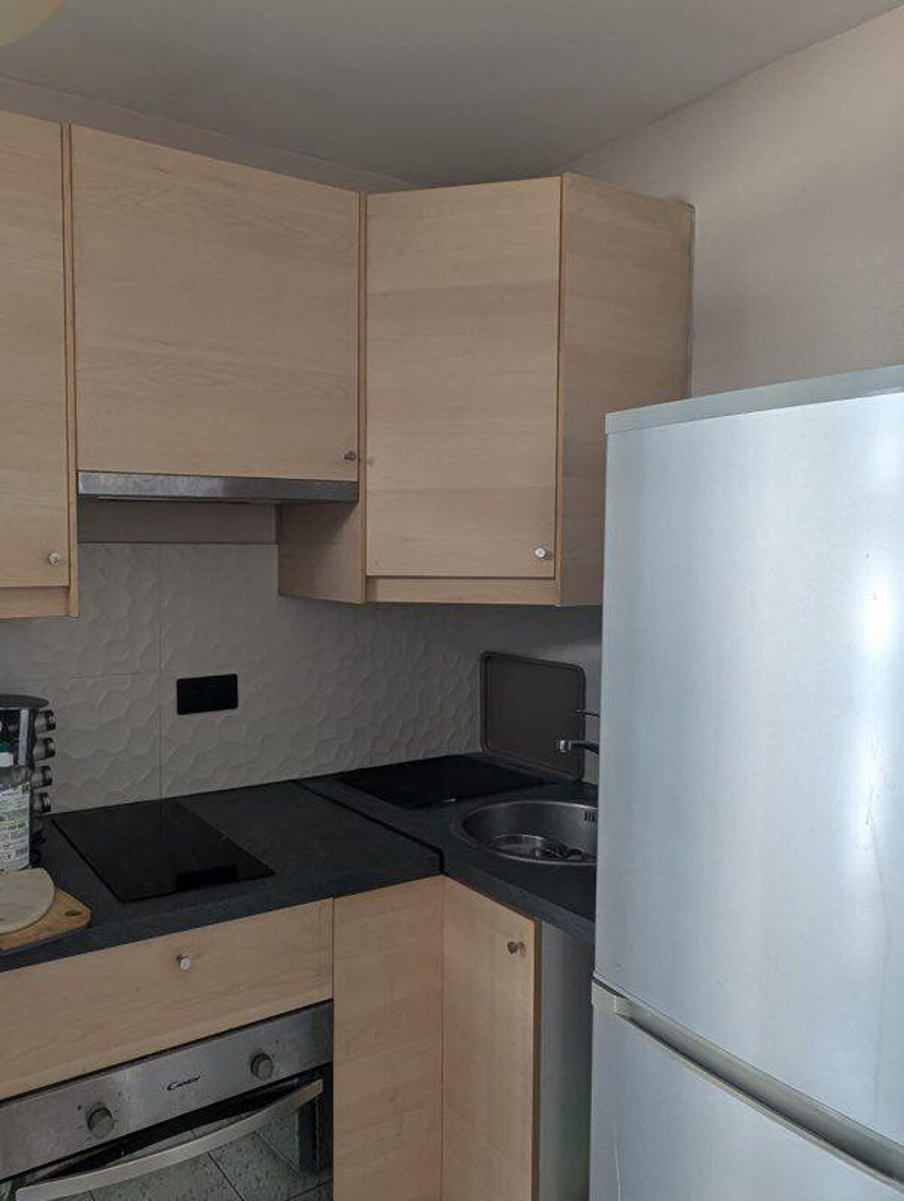 Location Appartement Studio Paris station Europe 31m2 Paris 8