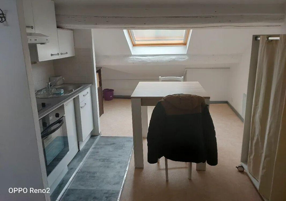 Location Appartement Beau studio meublé 20m2 place du marché à Nancy Nancy