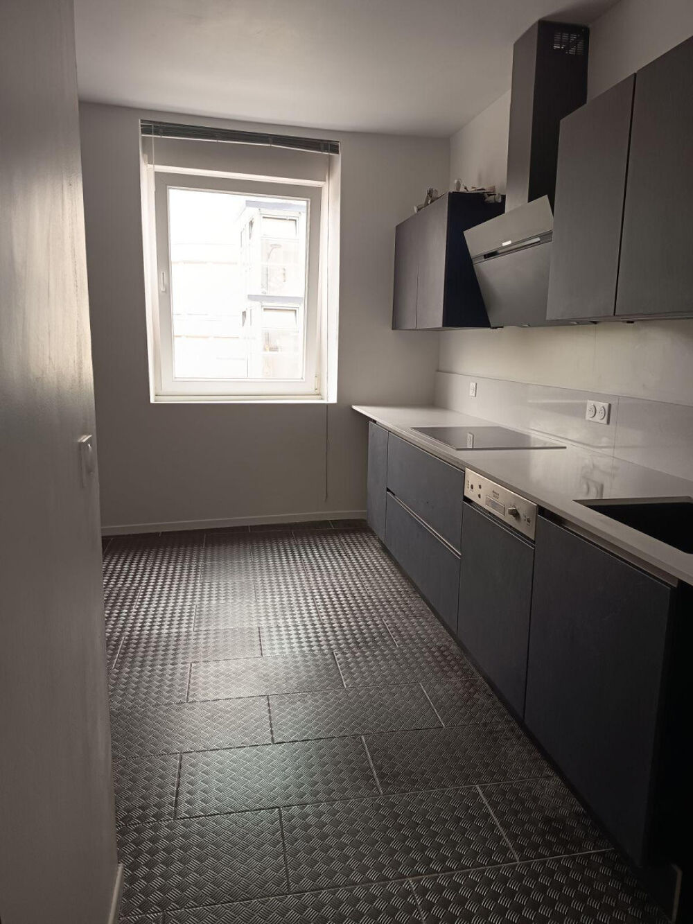 Location Appartement Grand Appartement F4 proche centre-ville Reims