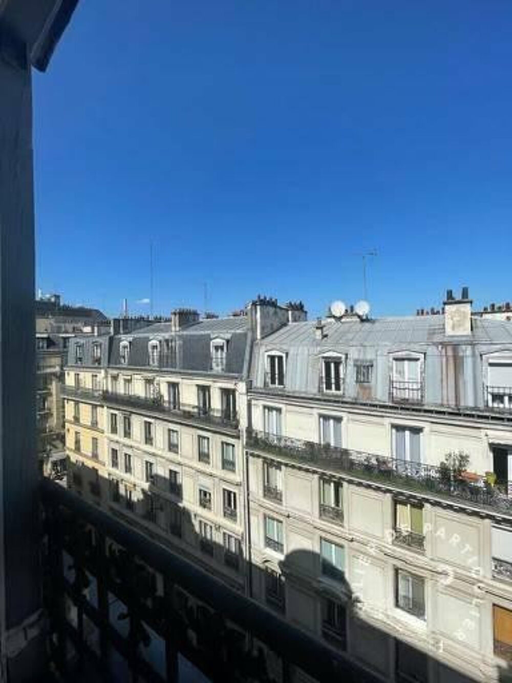 Location Appartement Beau studio meublé 15m² Paris 18