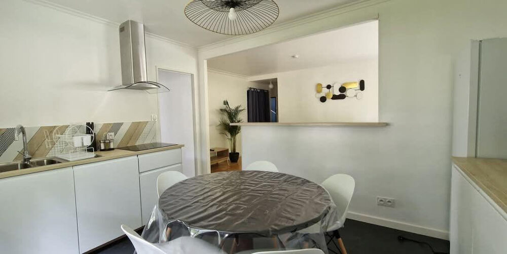 Location Appartement Colocation spacieuse grande cuisine et salon Rennes