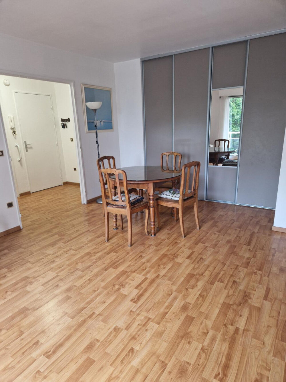 Location Appartement 45 m2 à louer dans Belle Résidence sécu 24h/24 Montrouge