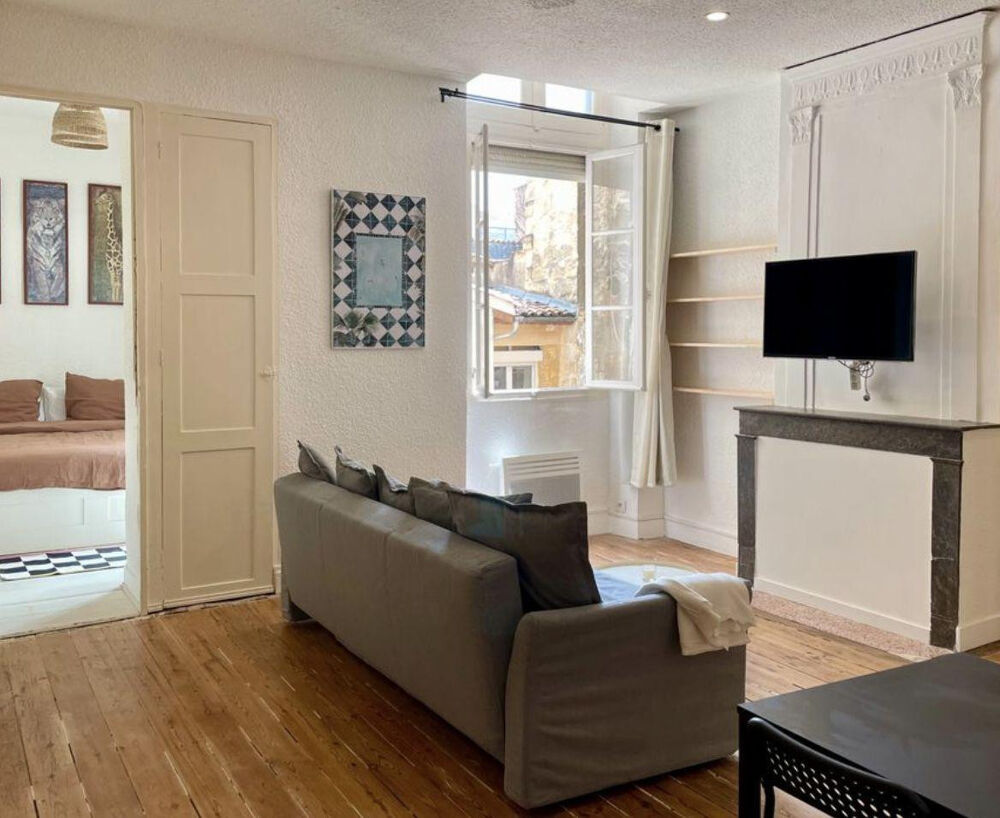 Location Appartement Loue superbe appartement refait à neuf très calme Bordeaux