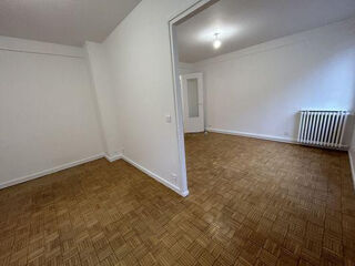 Appartement à louer 2 pièces 48 m²