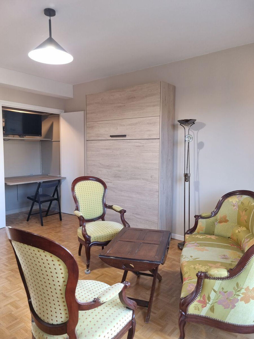 Location Appartement Très beau T1 entièrement refait au dernier étage Grenoble