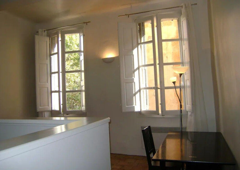 Location Appartement Beau studio meublé 25m² refait à neuf Aix-en-provence