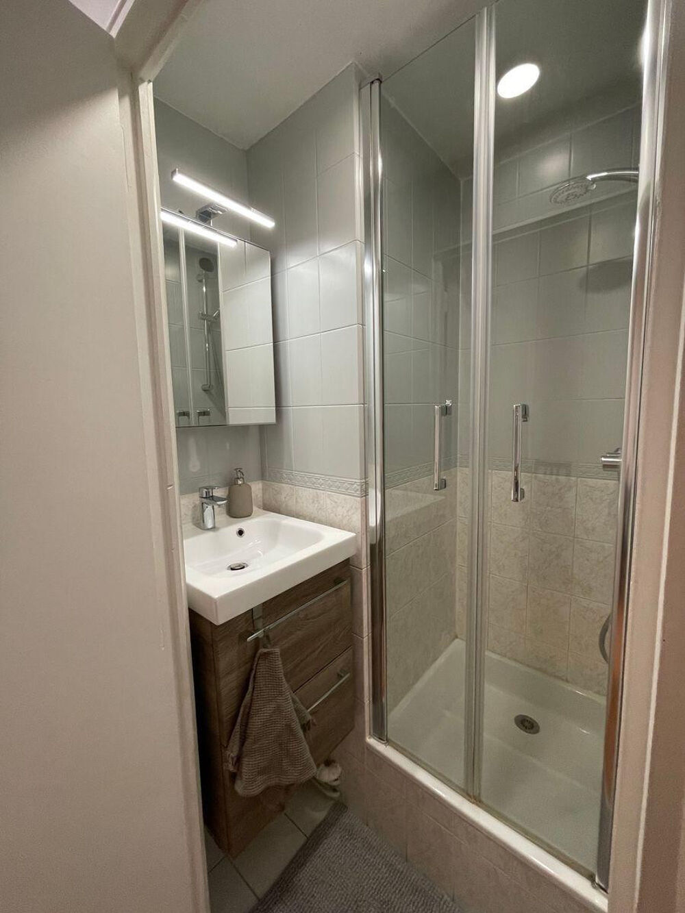 Location Appartement À louer : grand studio meublé 750/mois Montgeron Montgeron