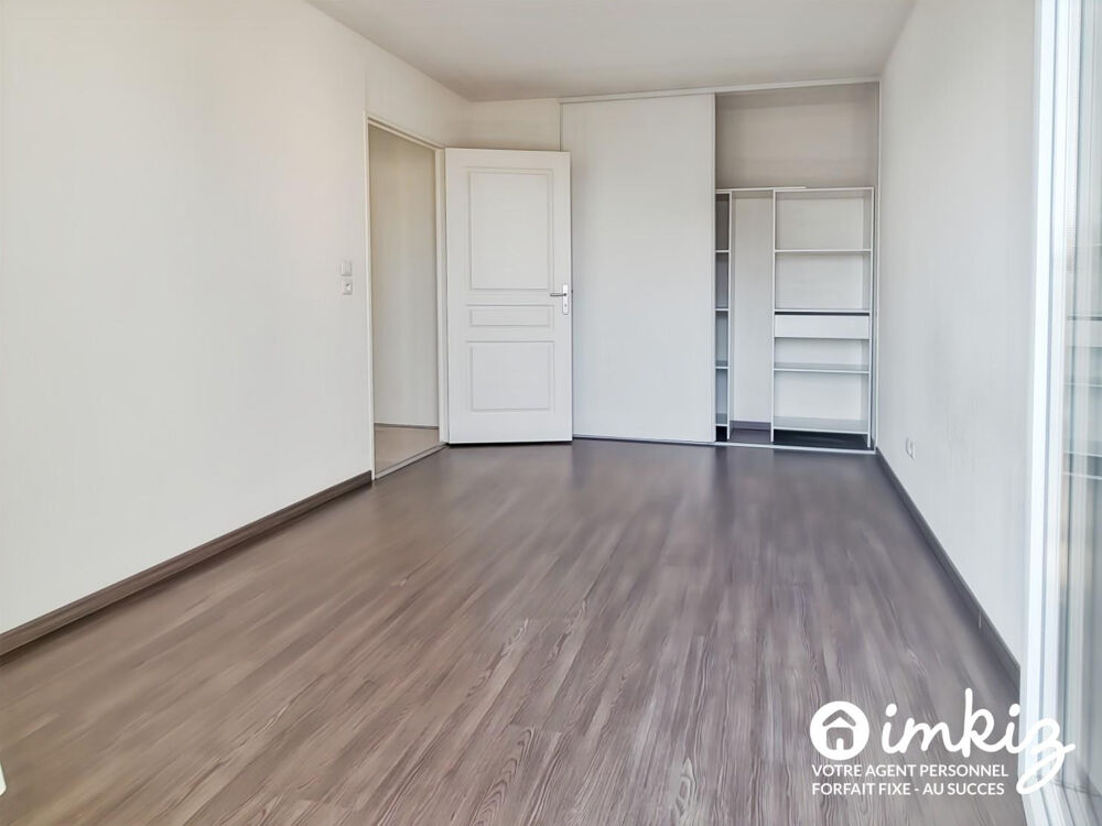 Vente Appartement Attique rare 57 m² + 49 m² terrasse triple expo Villeurbanne