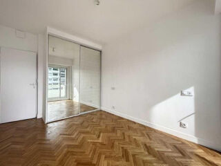  Appartement à louer 2 pièces 45 m²
