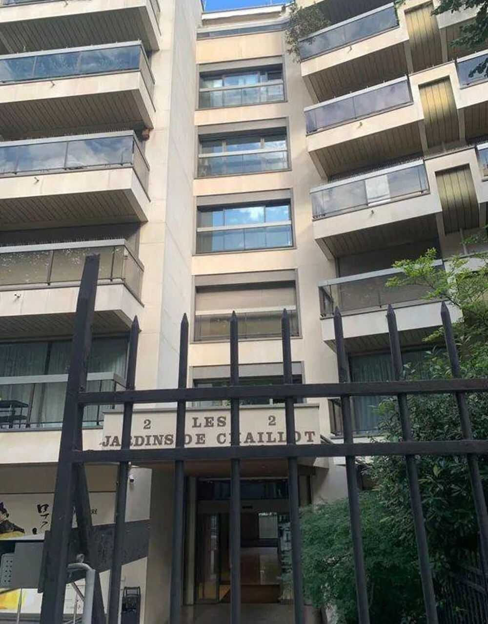 Location Appartement Grand studio magnifiquement situé 30m² Paris 16ème