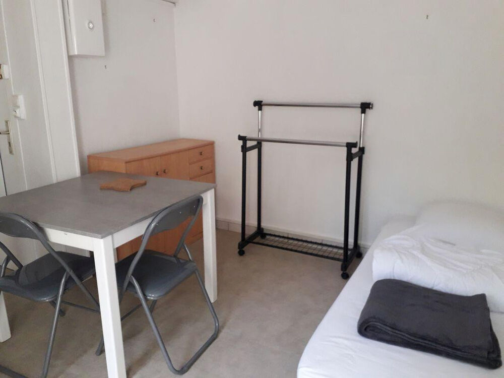 Location Appartement Location studio meublé 18 m² - Thabor - 500 CC Rennes