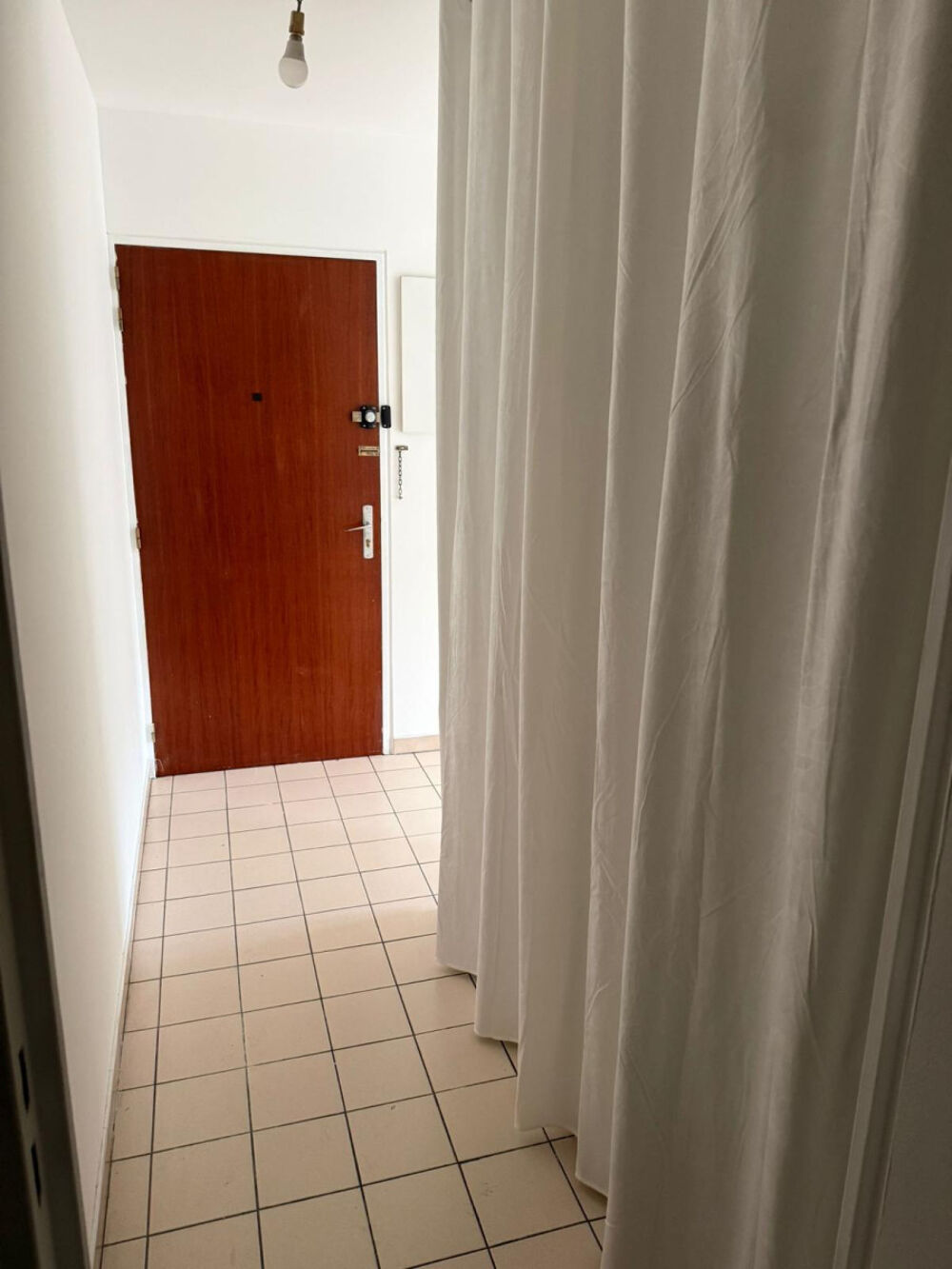 Location Appartement Superbe studio ensoleillé proche commodités Bobigny