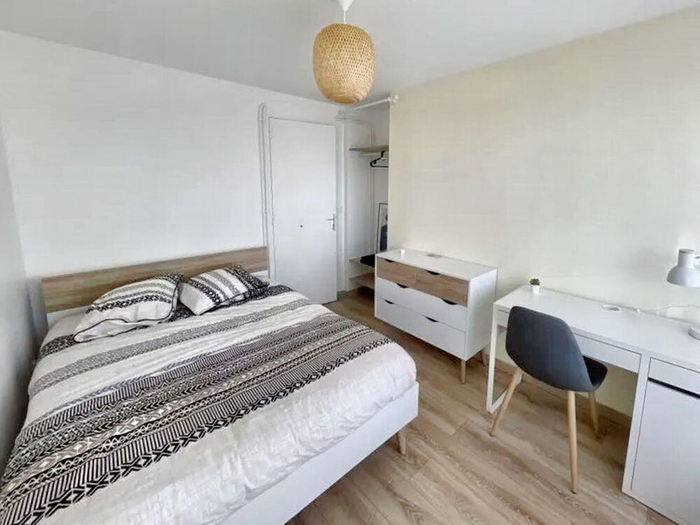 Location Appartement Colocation idéale : appartement lumineux, balcon Orléans