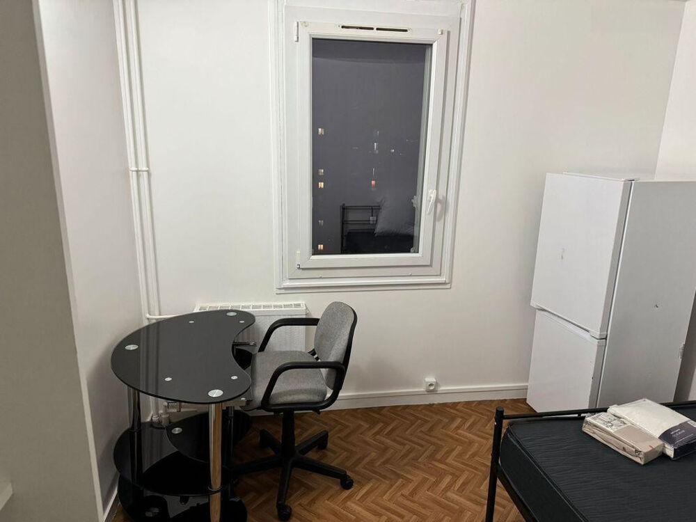 Location Appartement Colocation  chambre de 10 m2 Évry-courcouronnes